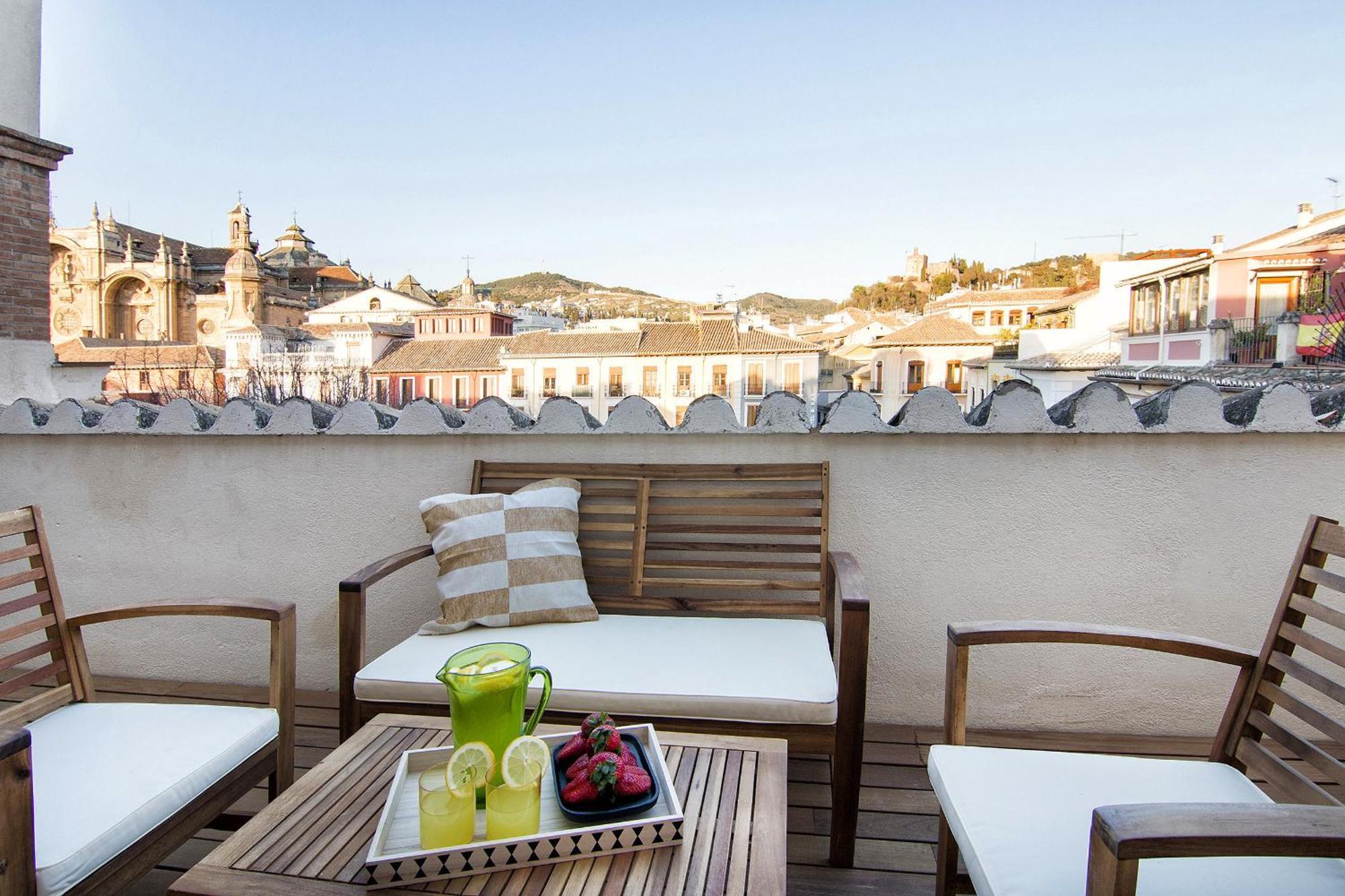 Apartament Bibrambla Penthouse Over Cathedral Grenada Zewnętrze zdjęcie